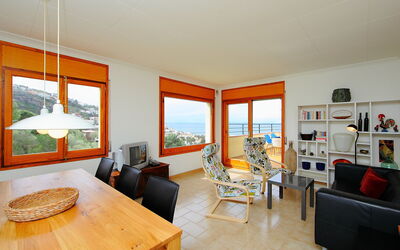 Accommodation:&nbsp;Las Alondras 325.2