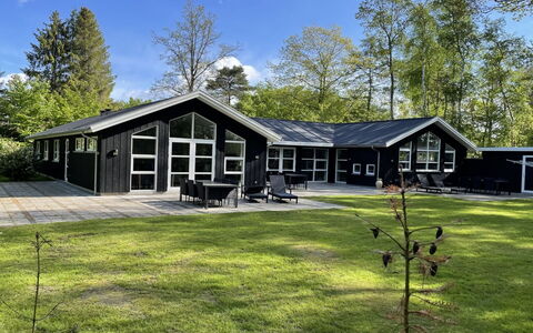 Patrice - 300M from the Sea: Wood, Home, Porch, Deck, Hardwood, Roof, Wood Stain, Wood Flooring, Eco Hotel
