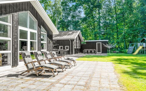 Patrice - 300M from the Sea: Wood, Home, Porch, Deck, Hardwood, Roof, Wood Stain, Wood Flooring, Eco Hotel