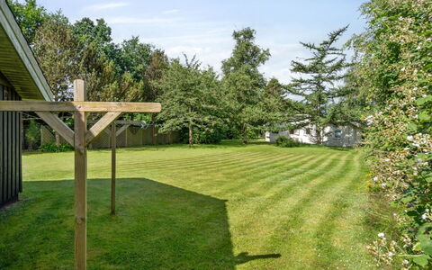 Falka - 300M from the Sea: Wood, Roof, Architecture, Home, House, Cottage, Siding, Hardwood, Slope, Estate