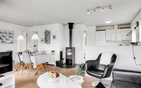 Hejdi - 650M from the Sea: Interior Design, Furniture, Flooring, Ceiling, Living Room, Home, Floor, Lighting, Room, Light Fixture