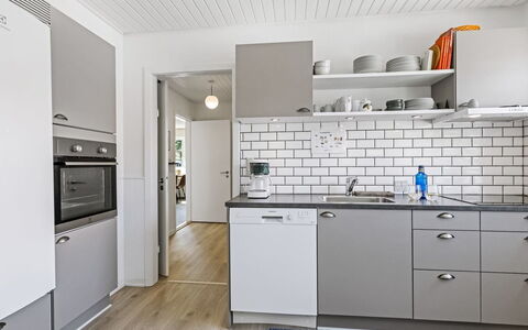 Ancel - 1.5Km to the Fjord: Kitchen, Countertop, Kitchen Appliance, Cabinetry, Flooring, Interior Design, Major Appliance, Wood, Floor, Drawer