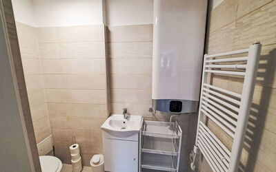 Accommodation:&nbsp;Sunshine View 300.2