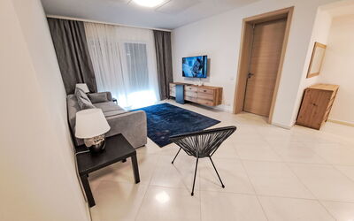 Accommodation:&nbsp;Sunshine View 3 300.1