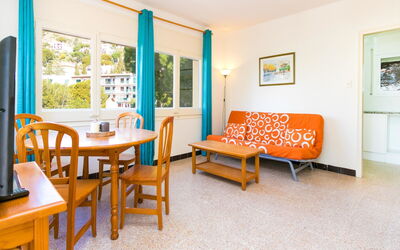 Accommodation:&nbsp;Velazquez 383.2