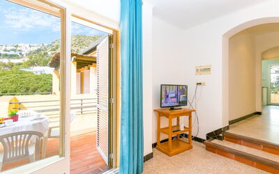 Accommodation:&nbsp;Velazquez 383.4