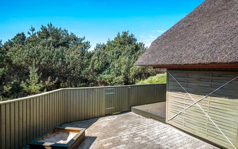 Folmer - 700M from the Sea: Cottage, Shed, Hut, Farmhouse, Prairie, Shack, Barn, Log Cabin, Garden Buildings