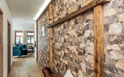 Accommodation:&nbsp;Maňava 100.1