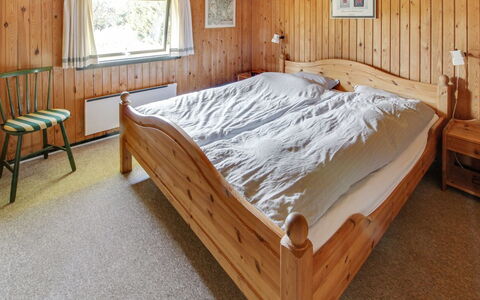 Srebrenka - 1.2Km from the Sea: Bedroom, Bed, Wood, Interior Design, Furniture, Bed Sheet, Ceiling, Bed Frame, Bedding, Floor