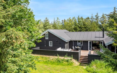 Baggi - 900M from the Sea