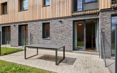 Accommodation:&nbsp;Modern Mountain Terrace Retreat & Pets 40.1