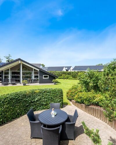 Fritzi - 1.7Km from the Sea