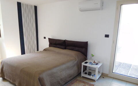 Loft San Giovanni in Gallipoli: Property, Furniture, Building, Comfort, Window, Azure, Wood, Textile, Shade
