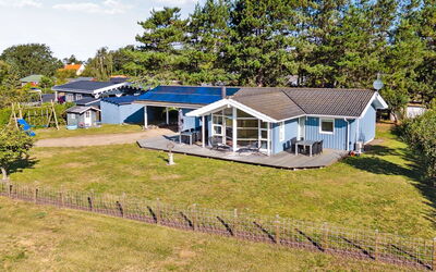 Ilsi - 275M from the Sea