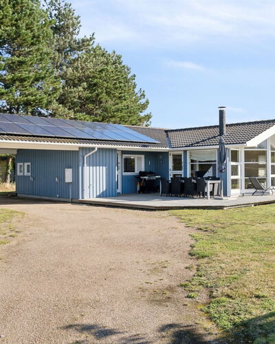 Ilsi - 275M from the Sea