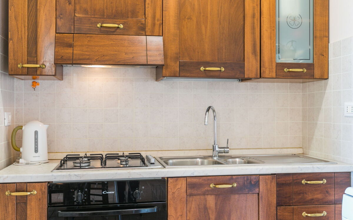 Accommodation:&nbsp;Bellavista 200.1