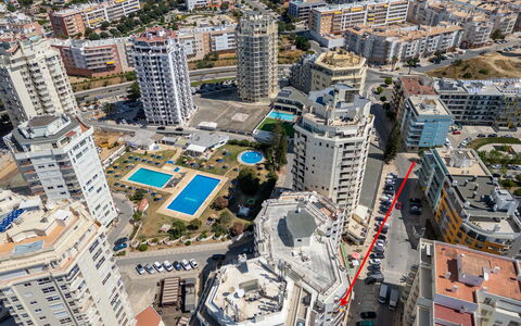 Excellent Seafront & Seaview: Building, Skyscraper, Apartment, Urban Area, City, Metropolitan Area, Neighbourhood, Residential Area, Condominium