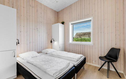 Marius - 400M from the Sea: Wood, Bedroom, Freezing, Snow, Plank, Winter, Bed, Bedding, Hardwood, Bed Frame