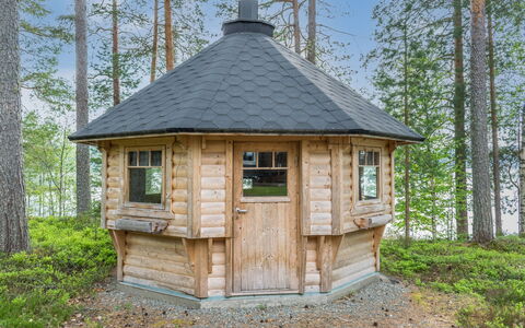 Levähdys: Furniture, Chair, Outdoor Furniture, Table, Wood, Outdoor Table, Kitchen & Dining Room Table, Shade, Garden, Umbrella