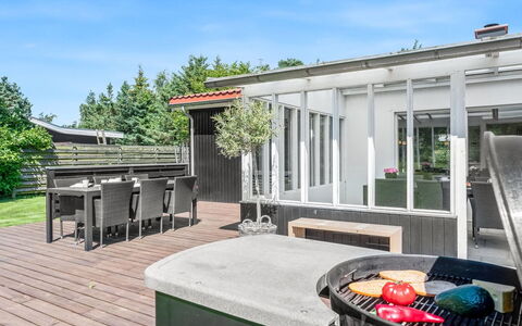 Ansine - 500M from the Sea: Wood, Roof, Architecture, Home, House, Cottage, Siding, Hardwood, Slope, Estate