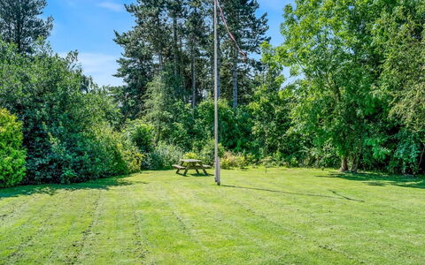 Ansine - 500M from the Sea: Wood, Roof, Architecture, Home, House, Cottage, Siding, Hardwood, Slope, Estate