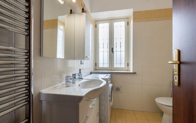Accommodation:&nbsp;Nonno 200.1