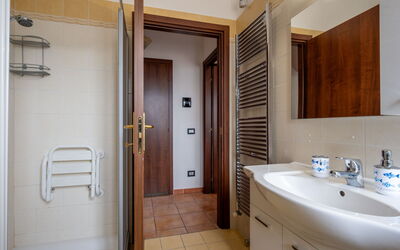 Accommodation:&nbsp;Nonno 200.1