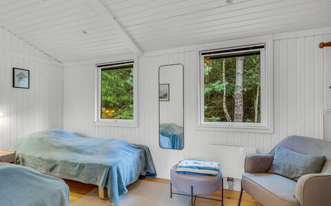 Aleida - 400M from the Sea: Wood, Ceiling, Interior Design, Flooring, Floor, Home, Bedroom, Room, Bed Sheet, Bed