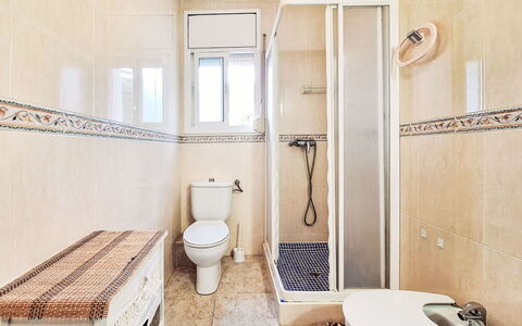 Panoramic: Plumbing Fixture, Property, Bathroom Sink, Tap, Building, Bathroom, Window, Toilet, Sink, Interior Design
