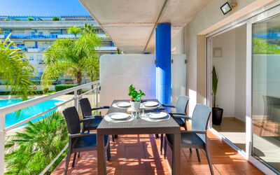 Accommodation:&nbsp;Port Canigó 810.10