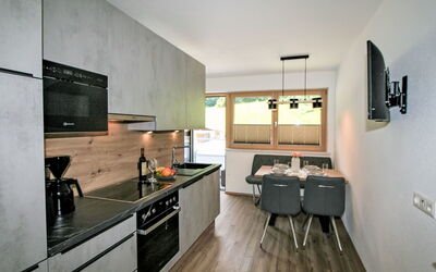 Accommodation:&nbsp;Rumer Blick 910.2