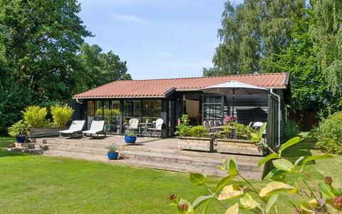 Bedine - 1.3Km from the Sea: Roof, Shrub, House, Cottage, Home, Garden, Shade, Garden Buildings, Awning