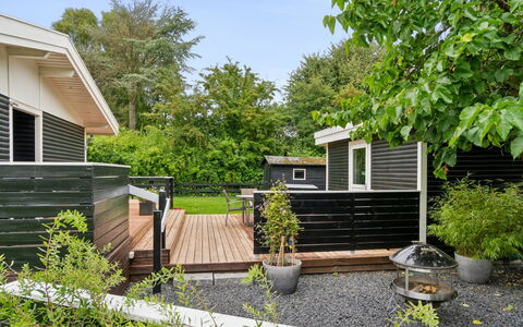 Franke - 2.1Km to the Fjord: House, Home, Residential Area, Cottage, Siding, Estate, Driveway, Yard