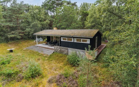 Franja - 120M from the Sea: Mountain Range, Valley, Mountain Village, Resort Town