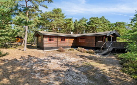Sonya - 350M from the Sea: House, Home, Residential Area, Cottage, Siding, Estate, Driveway, Yard