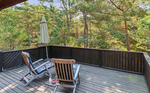 Sonya - 350M from the Sea: Wood, Wood Flooring, Porch, Hardwood, Deck, Floor, Plank, Wood Stain, Eco Hotel, Shade