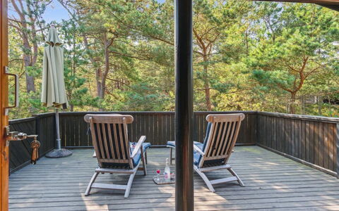 Sonya - 350M from the Sea: Wood, Flooring, Floor, Wood Flooring, Porch, Furniture, Hardwood, Deck, Wood Stain, Chair