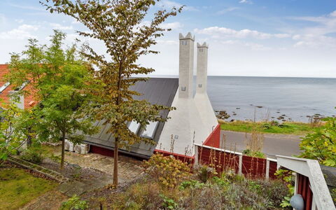 Malila - 15M from the Sea: Wood, Roof, Architecture, Home, House, Cottage, Siding, Hardwood, Slope, Estate
