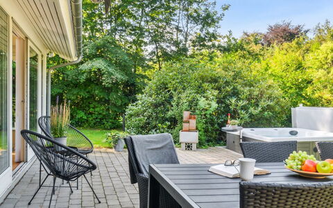 Hjalmine - 1.5Km from the Sea: Grass, Grassland, Landscape, Ecoregion, Plain, Plant Community, Land Lot, Outdoor Furniture, Prairie, Shrubland