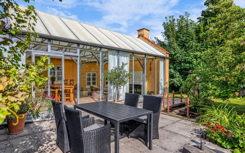 Huno - 2Km from the Sea: Shrub, Roof, Cottage, Home, Land Lot, Door, Porch, Garden, Estate