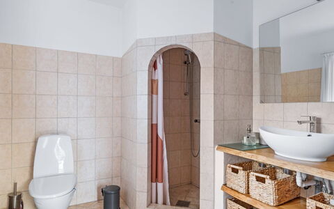Huno - 2Km from the Sea: Flooring, Floor, Plumbing Fixture, Bathroom, Interior Design, Toilet, Toilet Seat, Plumbing, Tile, Room
