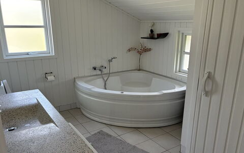 Enida - 350M to the Fjord: Flooring, Plumbing Fixture, Floor, Interior Design, Bathroom, Bathtub, Plumbing, Composite Material, Tap, Ceiling