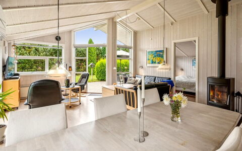 Eljena - 700M from the Sea: Roof, House, Home, Cottage, Door, Siding, Deck, Porch, Plank, Hardwood