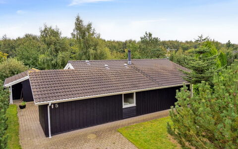 Eljena - 700M from the Sea: Roof, House, Home, Cottage, Door, Siding, Deck, Porch, Plank, Hardwood