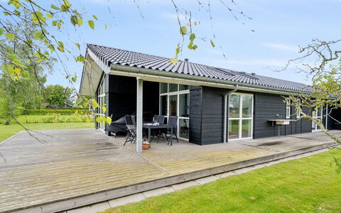 Hæryst - 300M from the Sea: Roof, House, Home, Cottage, Door, Siding, Deck, Porch, Plank, Hardwood