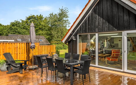 Diderik - 30Km from the Sea: Roof, House, Home, Cottage, Door, Siding, Deck, Porch, Plank, Hardwood