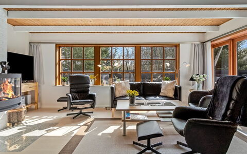 Berner - 30Km from the Sea: Furniture, Interior Design, Flooring, Wood, Floor, Couch, Living Room, Ceiling, Chair, Home
