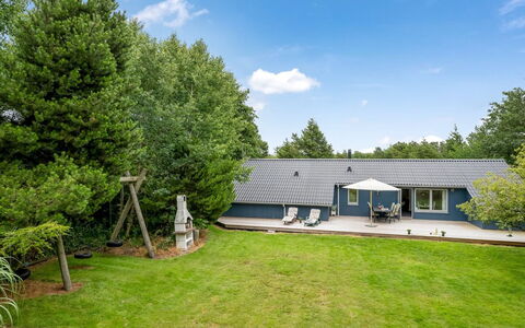 Ljiljana - 2Km from the Sea: Cottage, Shed, Hut, Farmhouse, Prairie, Shack, Barn, Log Cabin, Garden Buildings