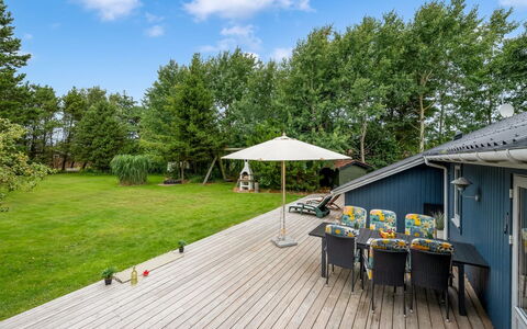 Ljiljana - 2Km from the Sea: Cottage, Shed, Hut, Farmhouse, Prairie, Shack, Barn, Log Cabin, Garden Buildings