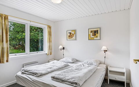 Ljiljana - 2Km from the Sea: Bedroom, Bed, Home, Bedding, Bed Sheet, Ceiling, Bed Frame, Pillow, Hotel, Freezing